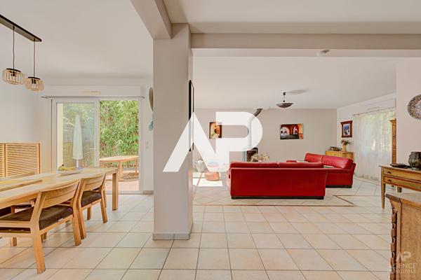 Maison Rueil Malmaison 7 pièce(s) 160 m2 €1 250 000 ** - Référence 19837