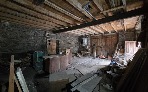 Maison à vendre    5 pièces • 80 m2 Le Bleymard