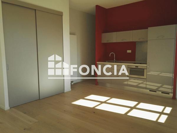 Location Studio 34.69 m² - 157 RUE DE STRASBOURG Niort 79000