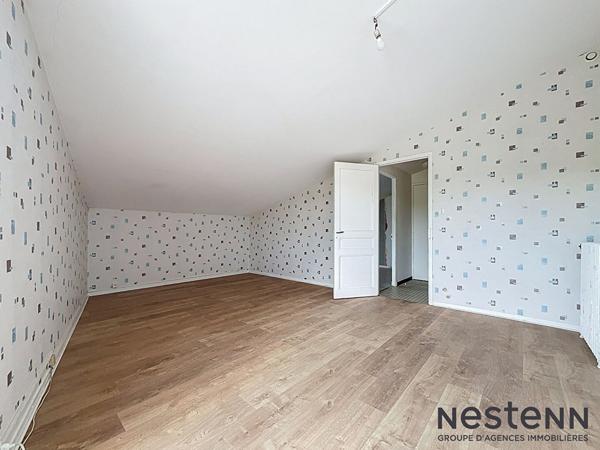 Maison de ville avec petit jardin hyper centre Carbonne