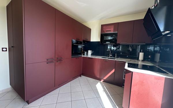 Appartement à vendre    4 pièces • 94 m2 Corbeil-Essonnes