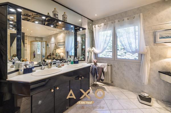 BOUC BEL AIR - MAISON - PLAIN PIED - 245M² - T5 - PISCINE CHAUFFEE - POOL HOUSE - TERRAIN 2000M² - 1 145 000€