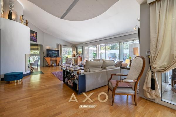 BOUC BEL AIR - MAISON - PLAIN PIED - 245M² - T5 - PISCINE CHAUFFEE - POOL HOUSE - TERRAIN 2000M² - 1 145 000€