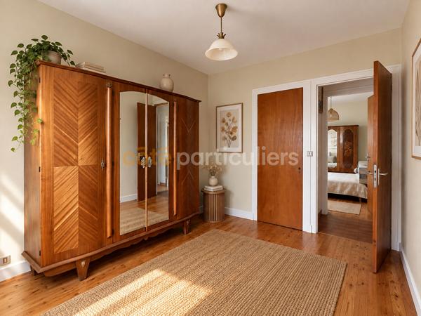 Vente
                Maison115 m² - 5 Pièces -
                    LES BILLAUX (33500)