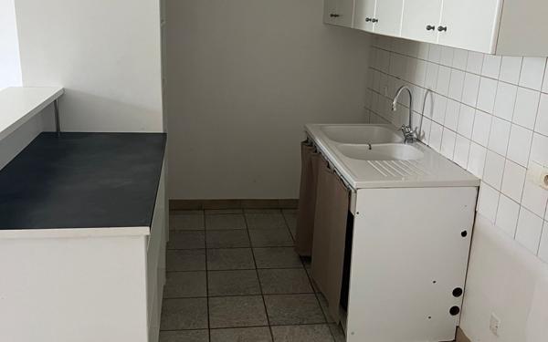 Maison à vendre    3 pièces •  Cozes