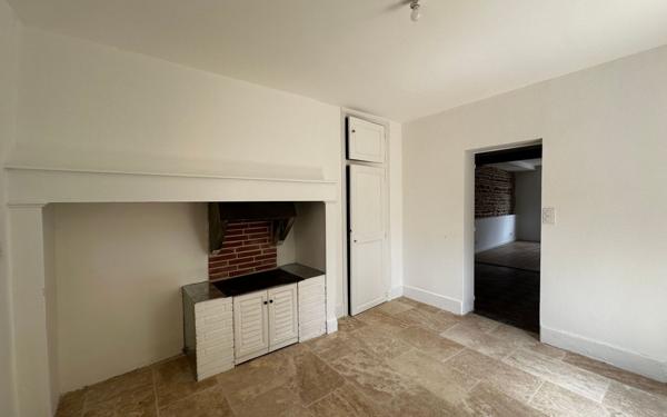 Maison à vendre    5 pièces •  Noé