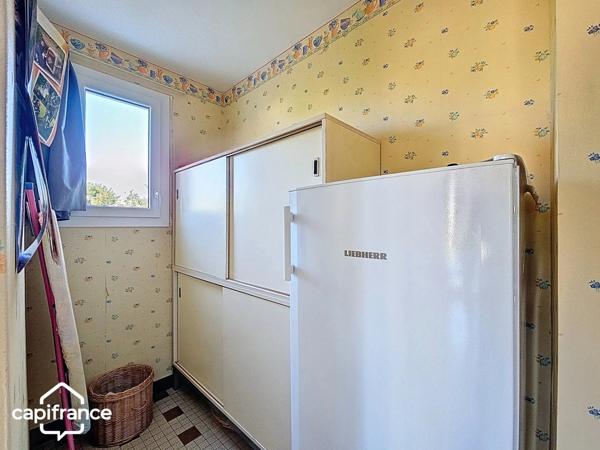 Maison 117 m² (DPE B) – 3 chambres – sous-sol, jardin 802 m², garage – Thouars centre à pied (79100)