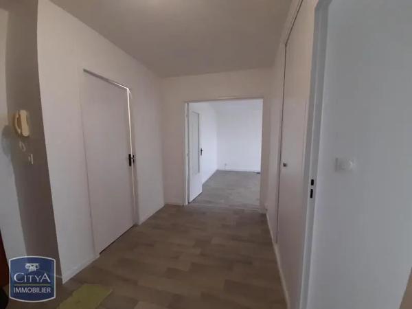 Appartement à louer 2 pièces 50m² La Madeleine (59110)