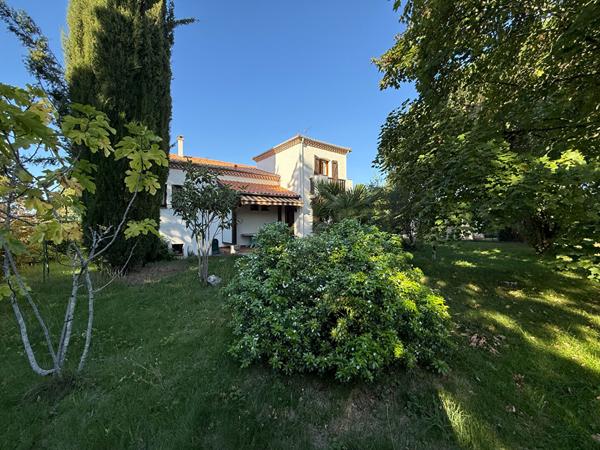 47300 PUJOLS Maison à vendre à Pujols secteur prisé
