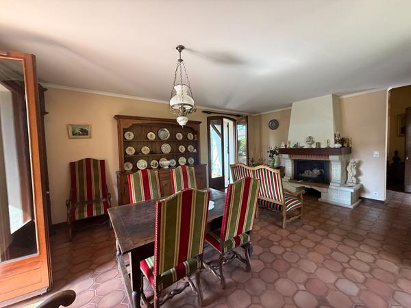47300 PUJOLS Maison à vendre à Pujols secteur prisé