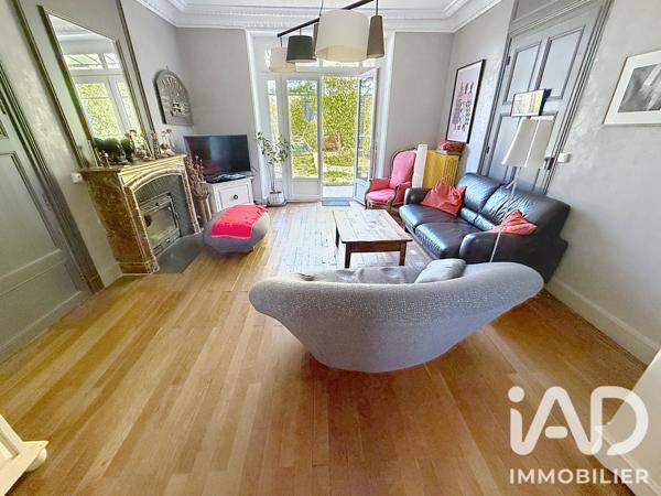 Maison à vendre 7 pièces 263 m² Parthenay