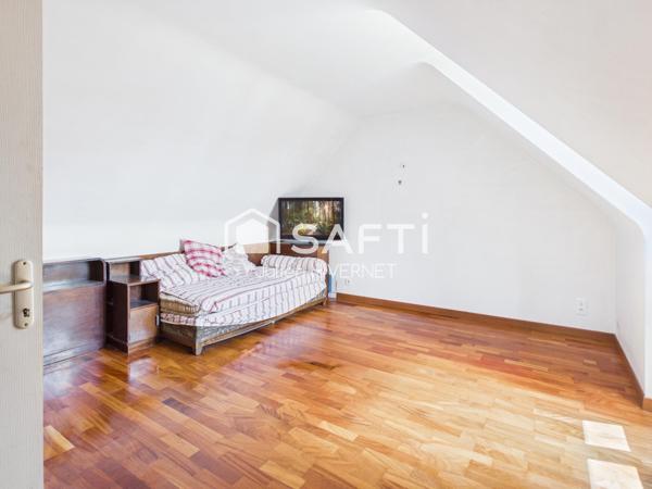 Maison contemporaine de 242m2