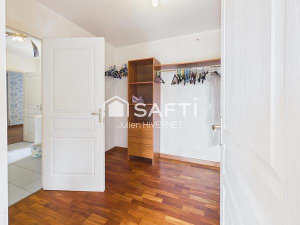 Maison contemporaine de 242m2