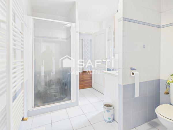 Maison contemporaine de 242m2
