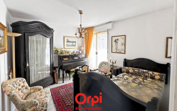 Appartement à vendre    3 pièces •  Montluçon