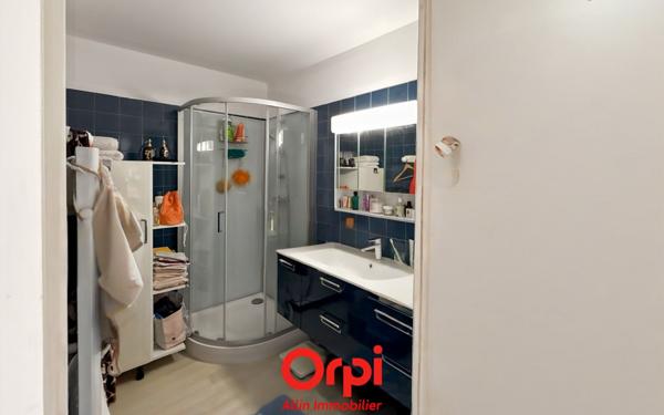 Appartement à vendre    3 pièces •  Montluçon