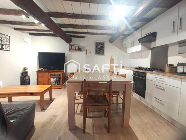 Maison de Ville au Cœur de Bezouce