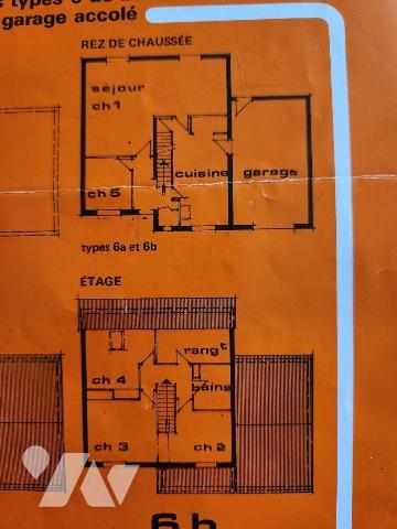La Flèche, Quartier St André, pavillon 3 chambres

- Entrée avec wc, bureau, séjour-salon, cu...