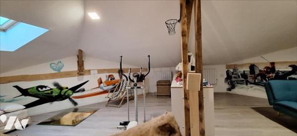 6km de VIC-FEZENSAC, maison en pierre de 200m² envi. sur 8000m² de terrain