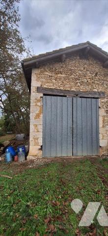 6km de VIC-FEZENSAC, maison en pierre de 200m² envi. sur 8000m² de terrain