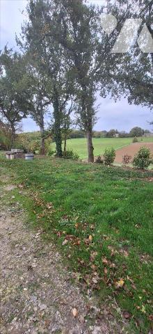 6km de VIC-FEZENSAC, maison en pierre de 200m² envi. sur 8000m² de terrain