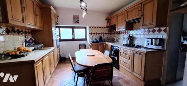 6km de VIC-FEZENSAC, maison en pierre de 200m² envi. sur 8000m² de terrain