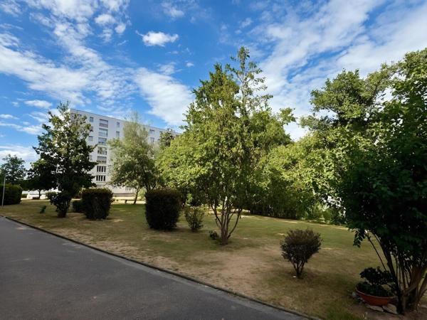 2 pièces Spacieux et Lumineux 53m2 Cave et Garage -Sous Offre-