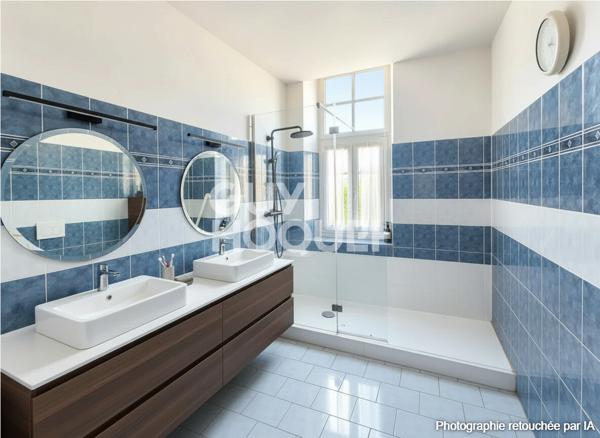 Carpentras - Appartement type 3 de 110 m² avec ascenseur dans ancien Hôtel Particulier