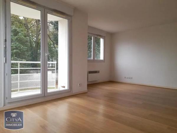 Appartement à louer 2 pièces 42.31m² Reims (51100)