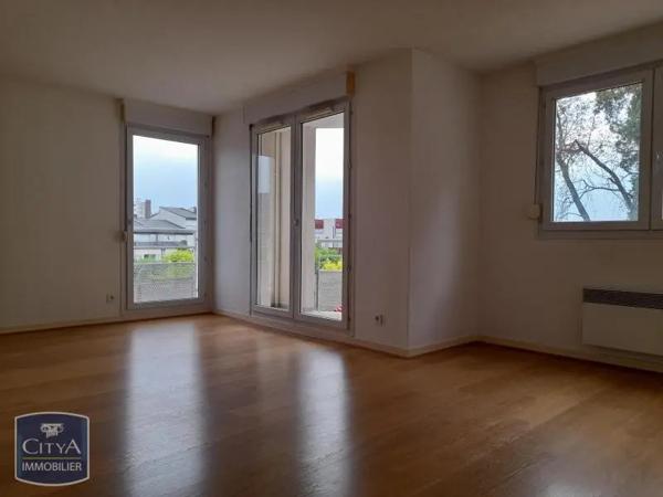Appartement à louer 2 pièces 42.31m² Reims (51100)