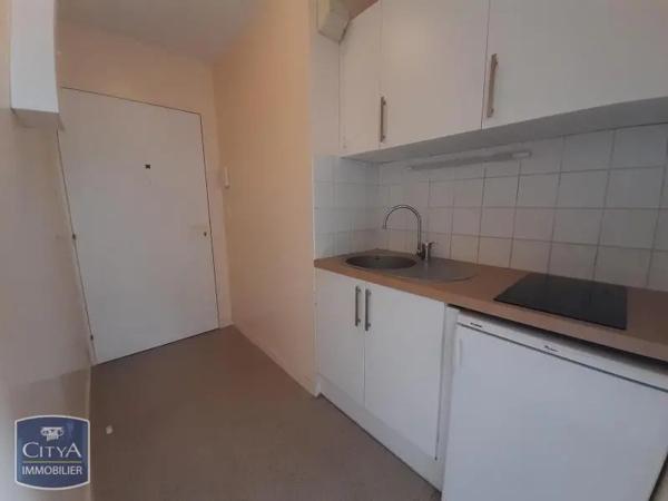 Appartement à louer 2 pièces 42.31m² Reims (51100)