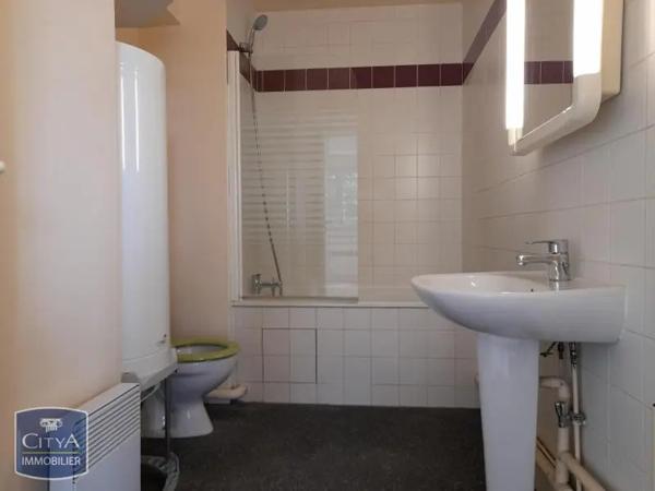 Appartement à louer 2 pièces 42.31m² Reims (51100)