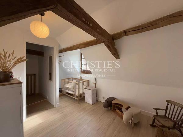 Un domaine de charme avec 2 gîtes et piscine sur 5HA!