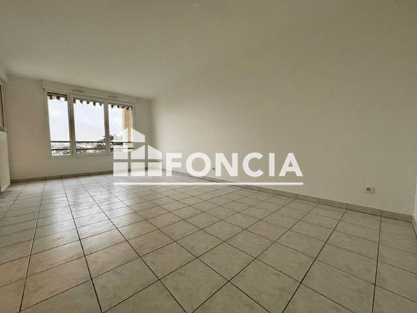 Location Appartement 2 pièces 40 m² - 56, BOULEVARD EUGENE REGUILLON Villeurbanne 69100