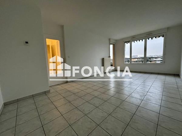 Location Appartement 2 pièces 40 m² - 56, BOULEVARD EUGENE REGUILLON Villeurbanne 69100