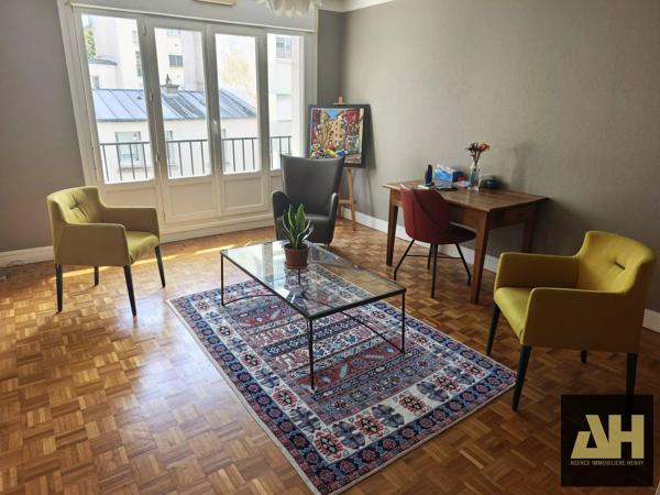 RARE - CENTRE VILLE - APPARTEMENT T4 DE 71 M2 AVEC ASCENSEUR ET BALCON - PARFAIT ÉTAT