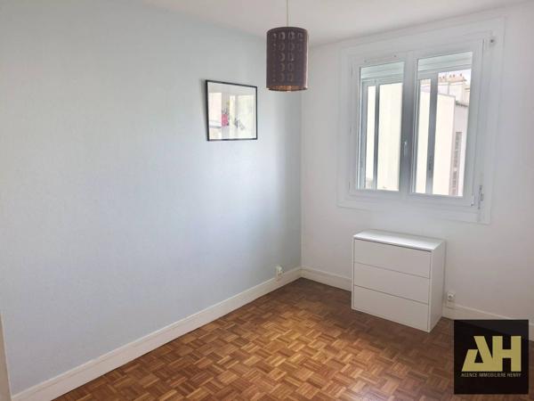 RARE - CENTRE VILLE - APPARTEMENT T4 DE 71 M2 AVEC ASCENSEUR ET BALCON - PARFAIT ÉTAT