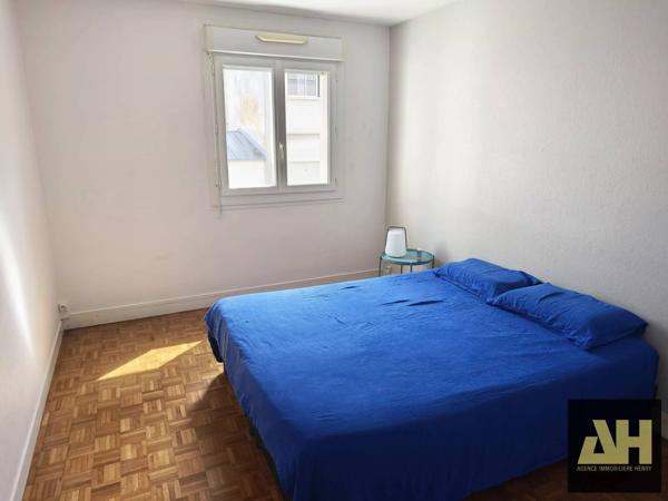 RARE - CENTRE VILLE - APPARTEMENT T4 DE 71 M2 AVEC ASCENSEUR ET BALCON - PARFAIT ÉTAT