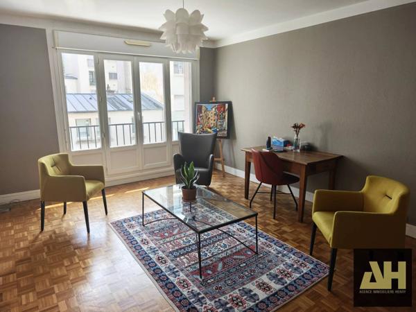 RARE - CENTRE VILLE - APPARTEMENT T4 DE 71 M2 AVEC ASCENSEUR ET BALCON - PARFAIT ÉTAT