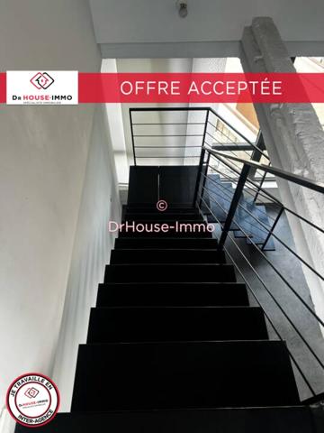 Loft / Atelier à vendre 3 pièces de 110 m²