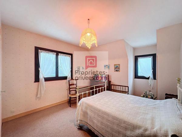 Maison avec 5 chambres et 1 garage