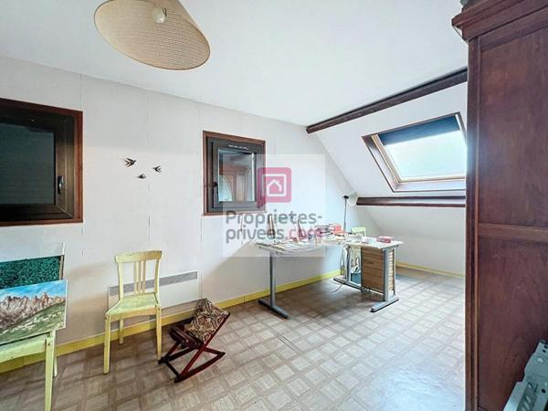 Maison avec 5 chambres et 1 garage