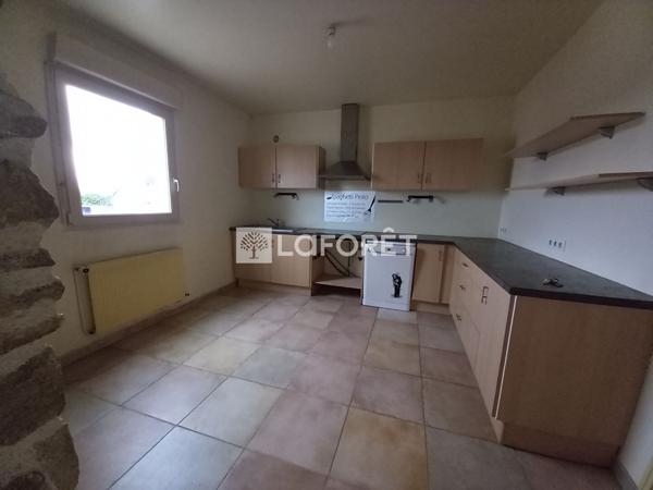 Achat maison près de GUINGAMP - 4 pièce(s) - 96 m² - 159 990 €