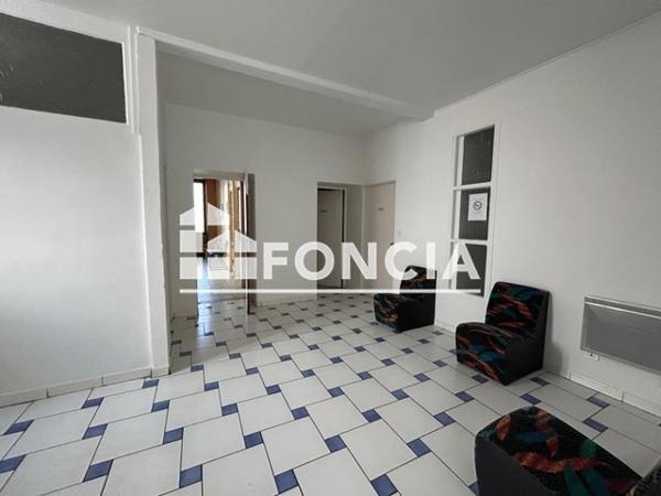 Location Local commercial 2 pièces 41 m² - 21 COURS ARISTIDE BRIAND Orange 84100