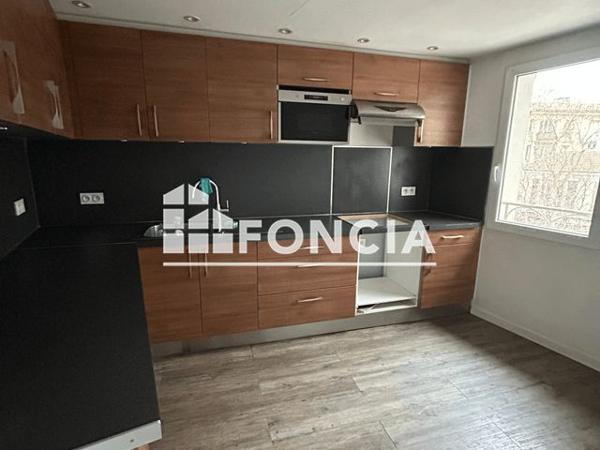 Location Appartement 3 pièces 64.7 m² - 1416 PLACE MARTIN BIDOURE Toulon 83000