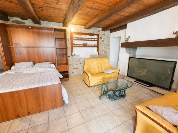 Demeure historique d'exception classée au patrimoine située aux portes des Pyrénées