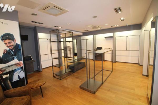 IMMEUBLE DE COMMERCE ET D'HABITATION DE CENTRE VILLE