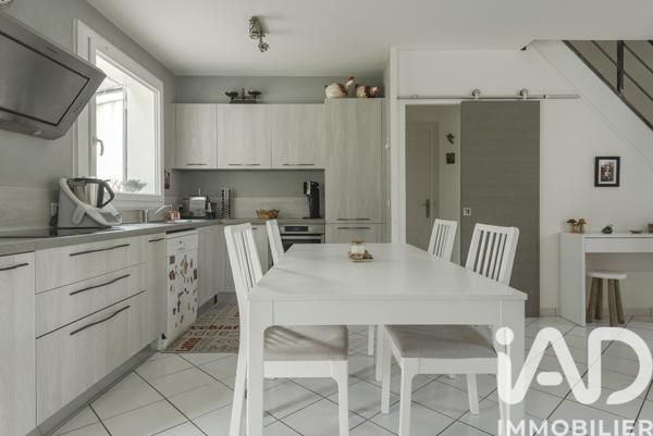 Maison à vendre 5 pièces 88 m² Velaux