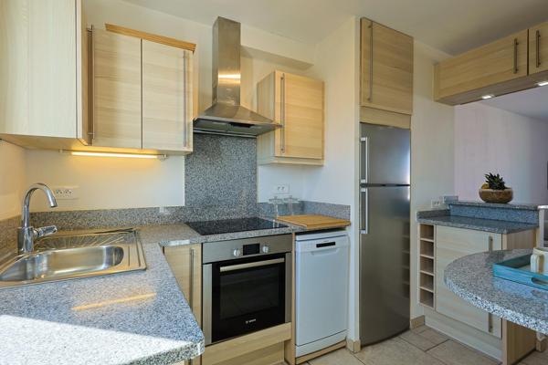 Appartement rénové proche du Port