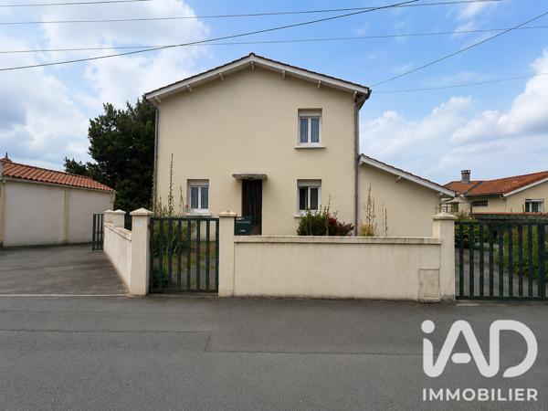 Maison à vendre 6 pièces 103 m² Tonnay-Charente